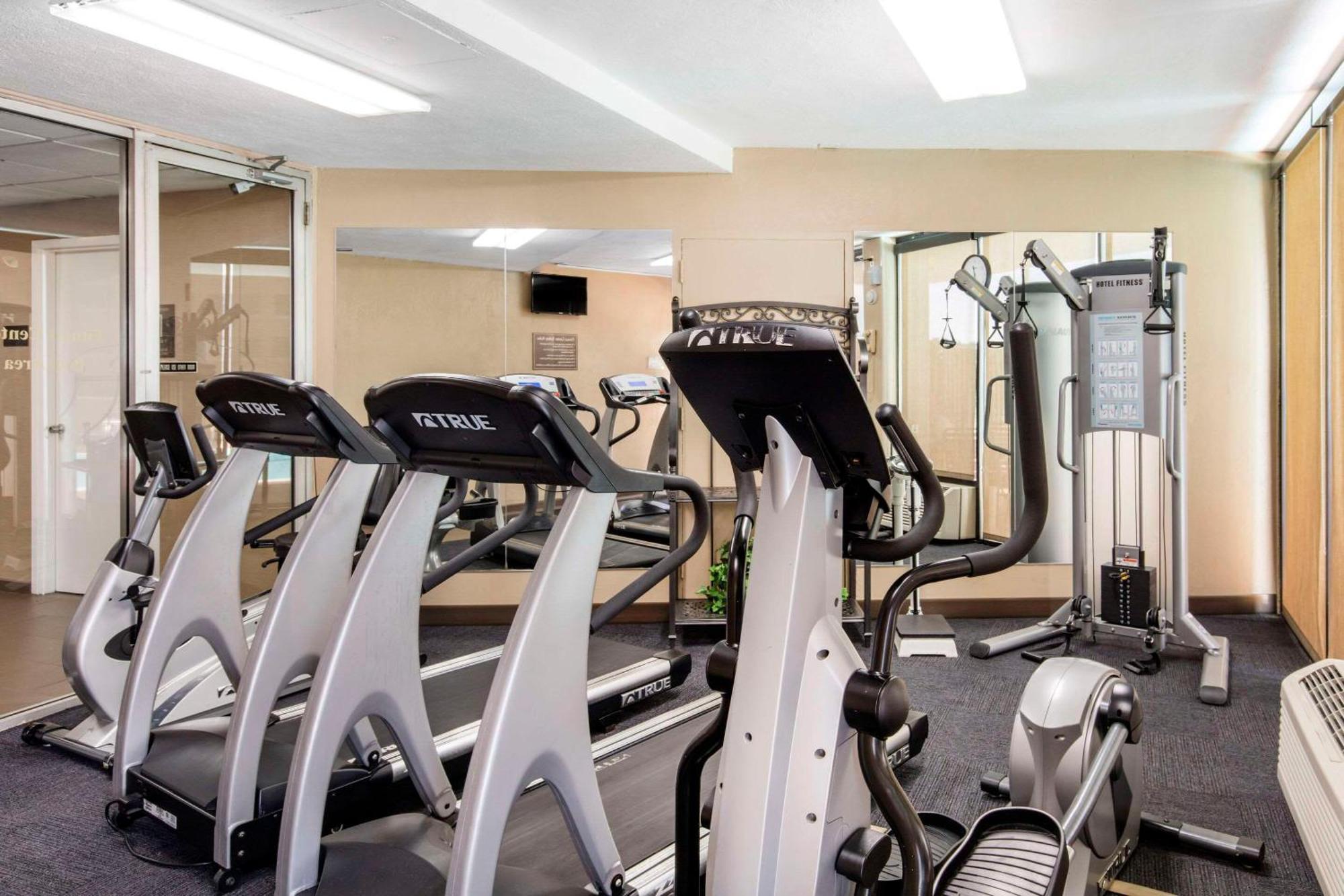 Comfort Inn Memphis Downtown Εξωτερικό φωτογραφία